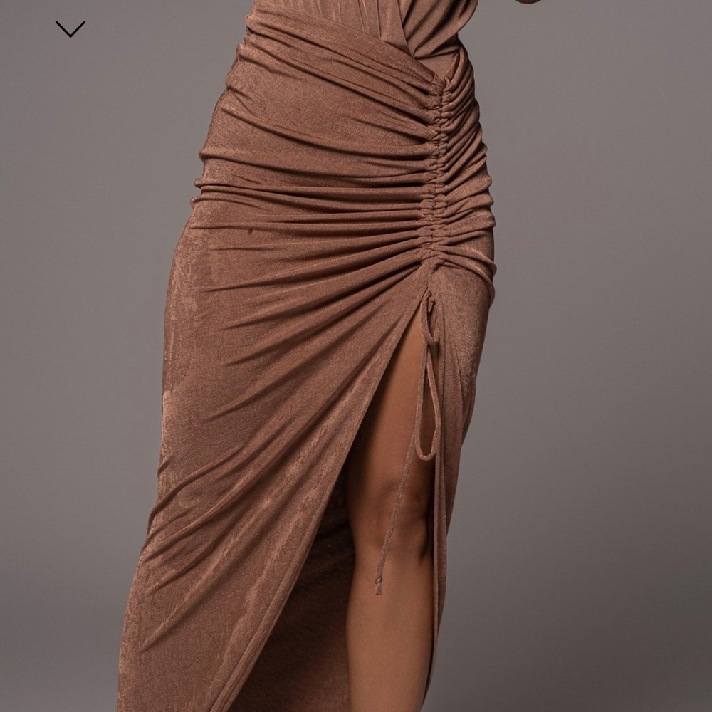 JLUXLABEL skirt goes with the bodysuit that’s listed as well